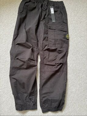 Stone Island Black Cargo Pants with Logo Patch